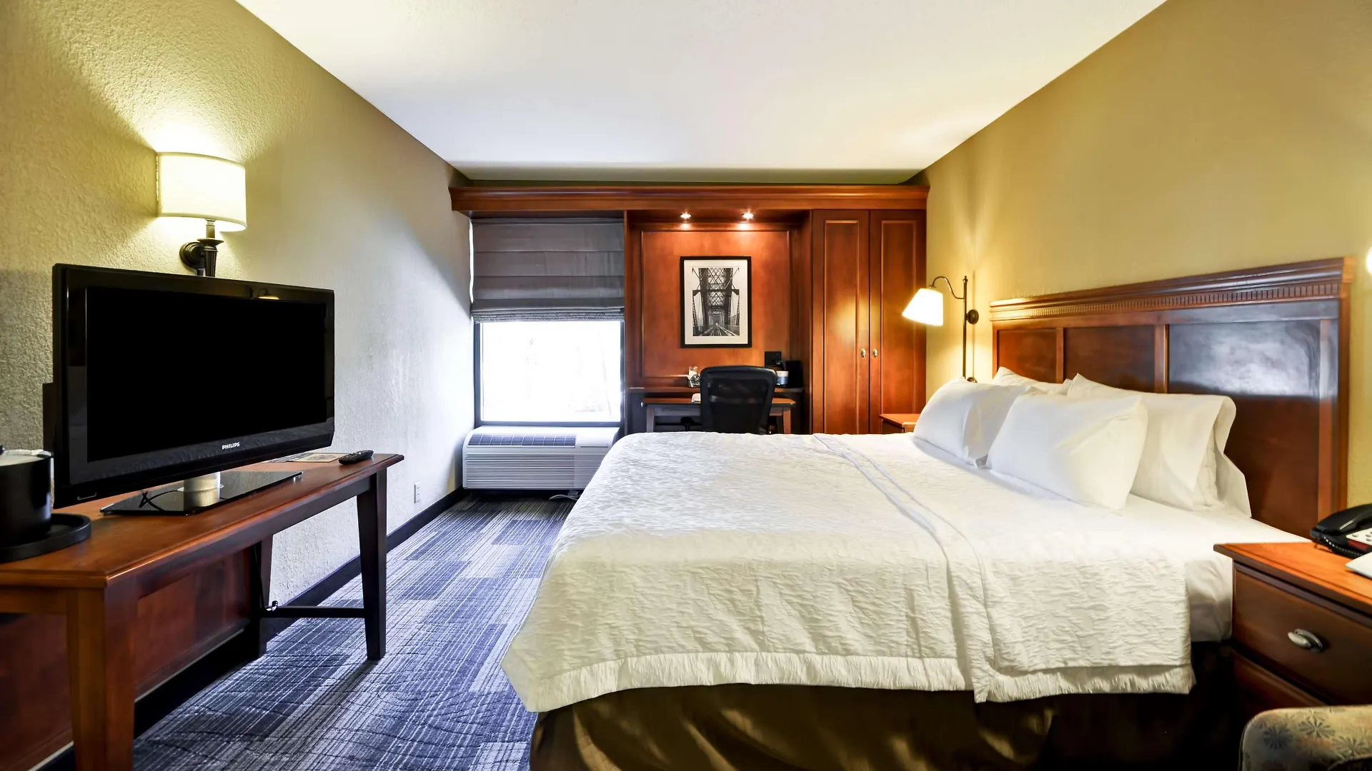 Hampton Inn Memphis-Poplar