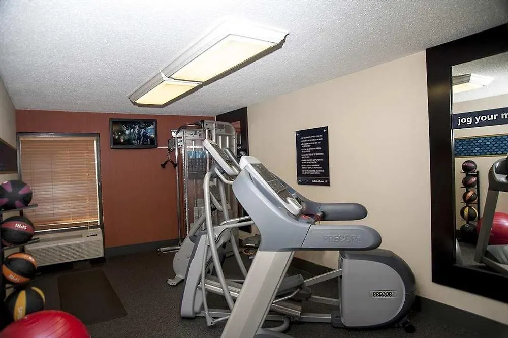Hampton Inn Memphis-Poplar Hotel