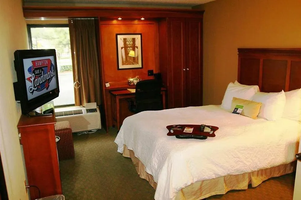 Hampton Inn Memphis-Poplar Memphis