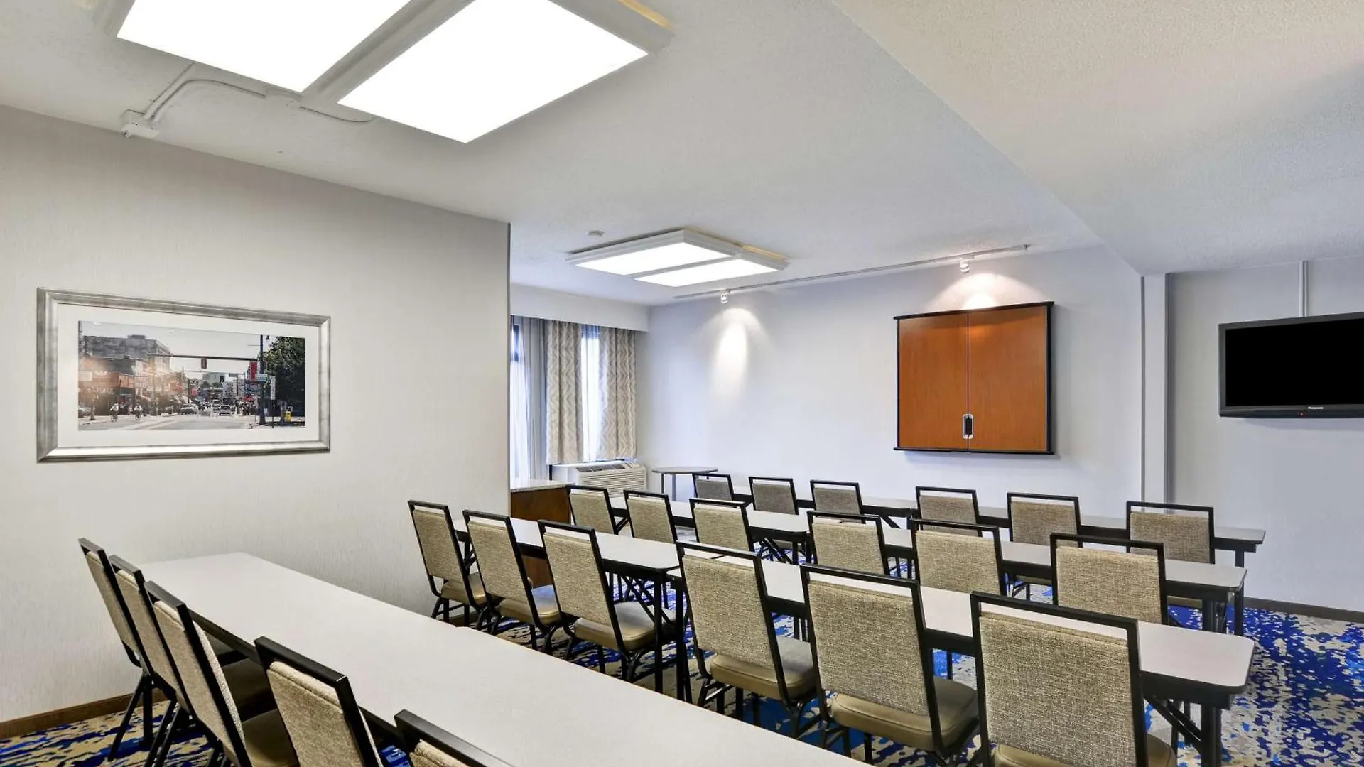 Hampton Inn Memphis-Poplar Hotel Memphis