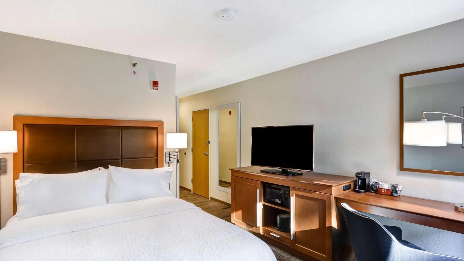 Hampton Inn Memphis-Poplar