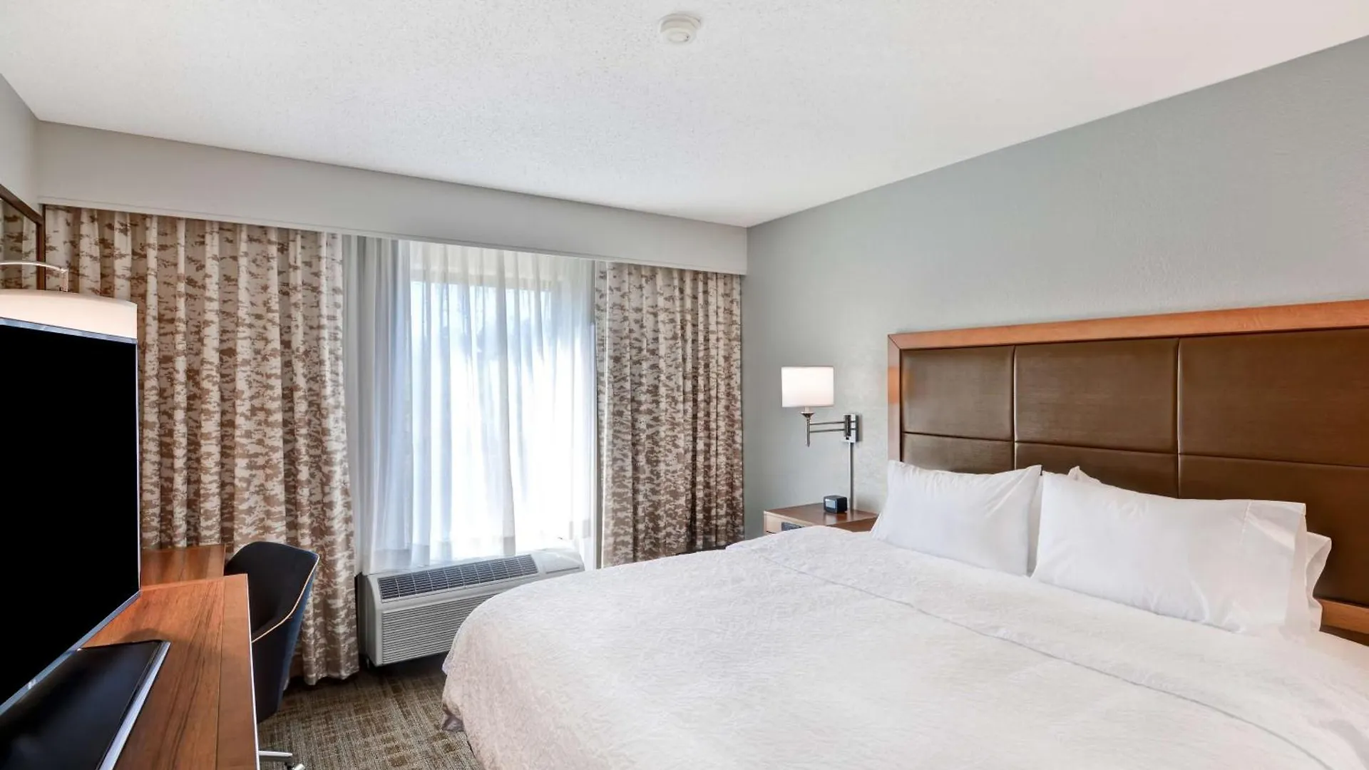 Hampton Inn Memphis-Poplar 3*, Memphis United States