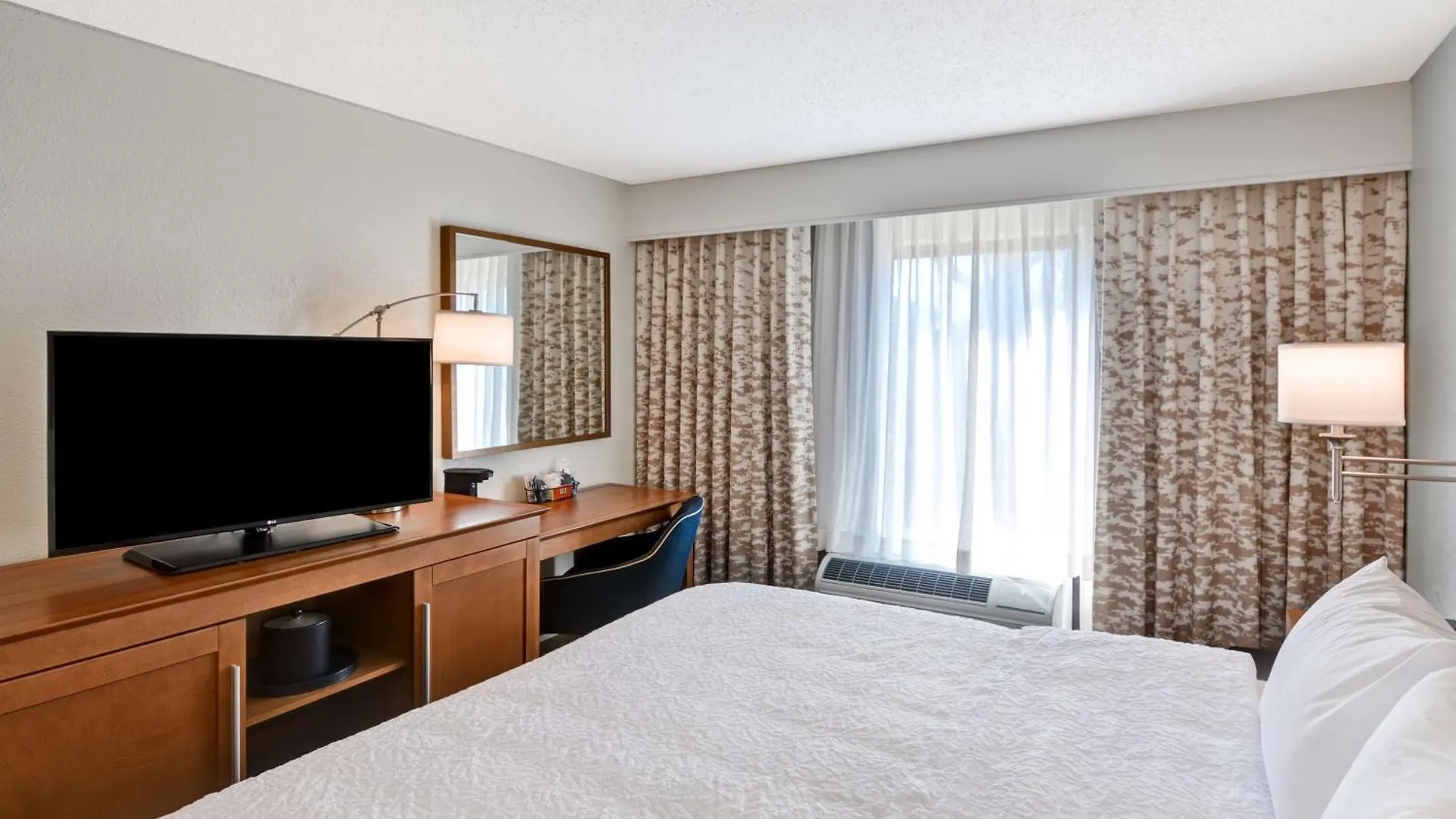 Hotel Hampton Inn Memphis-Poplar