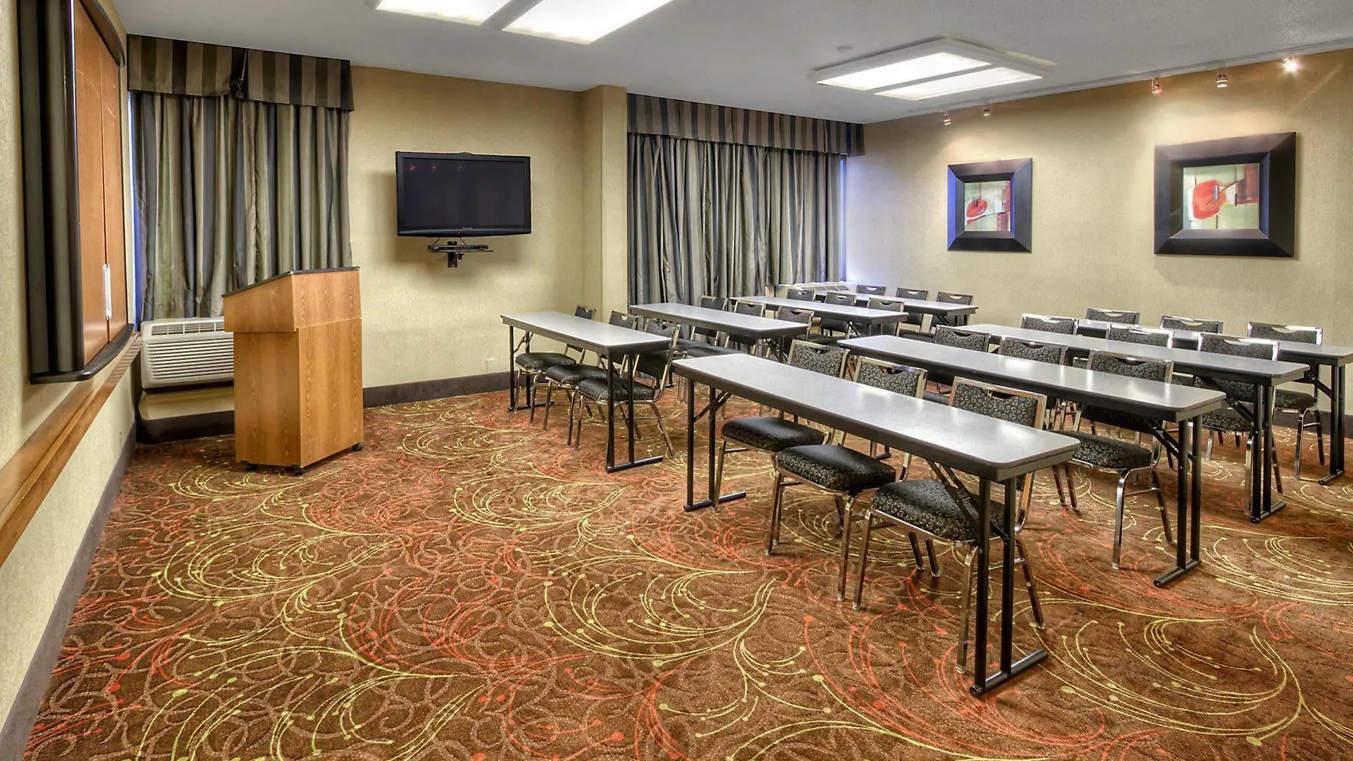 Hampton Inn Memphis-Poplar