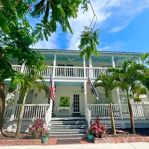 the-porch-on-frances-inn.hotels-in-key-west.com/